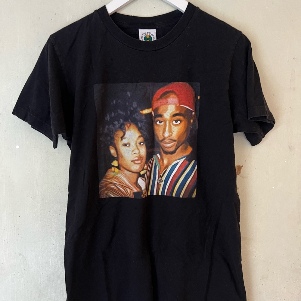 Black Graphic T-Shirt with Iconic Print